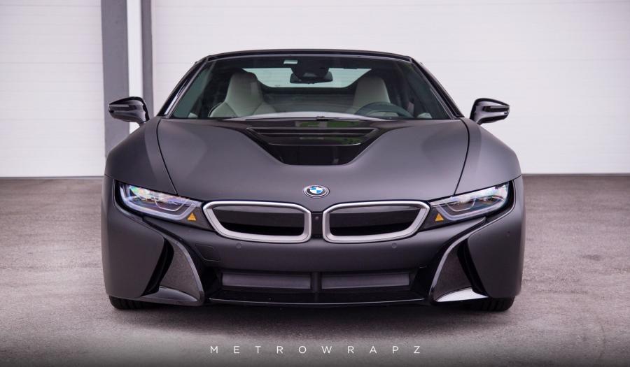  BMW i8 FiiK by MetroWrapz 2019 года  (фото 6 из 9)